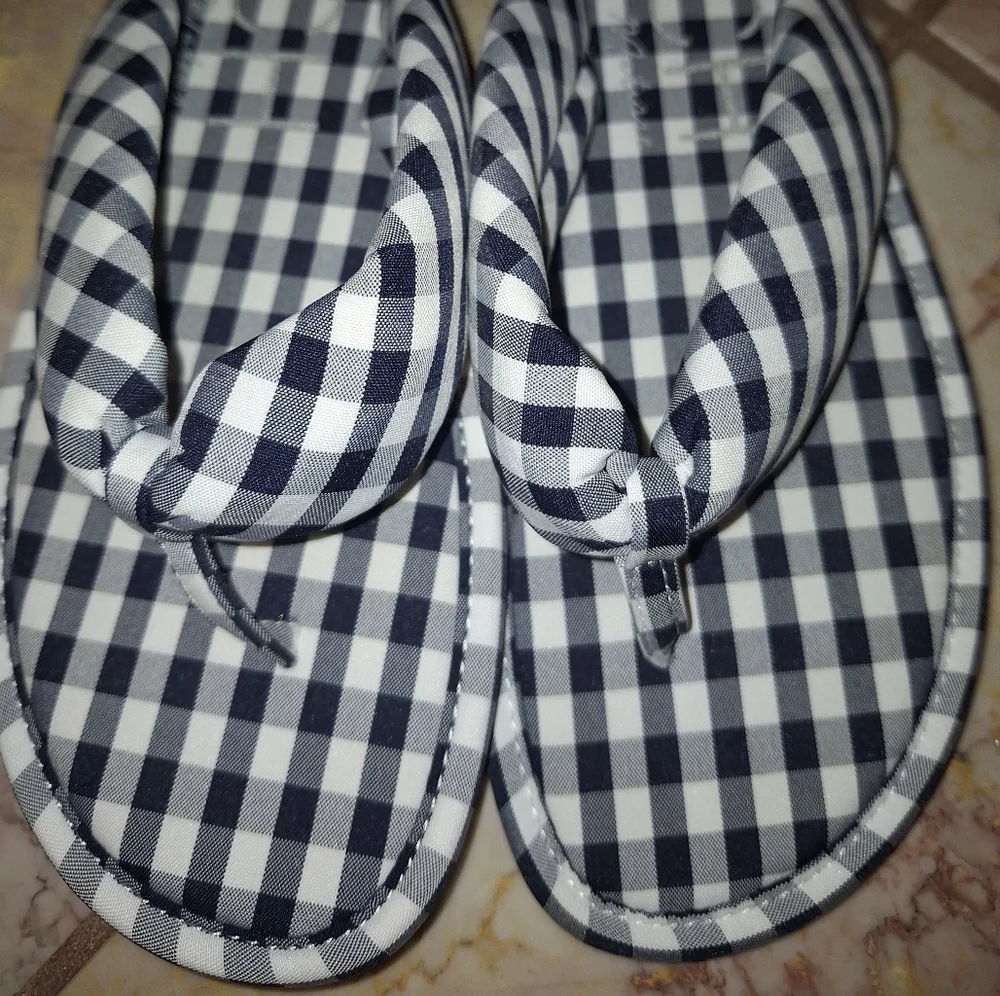 NWOT Gingham Sandals - Picture 4 of 7
